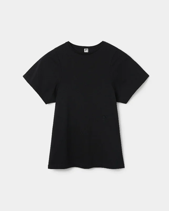 CURVED SEAM TEE / BLACK